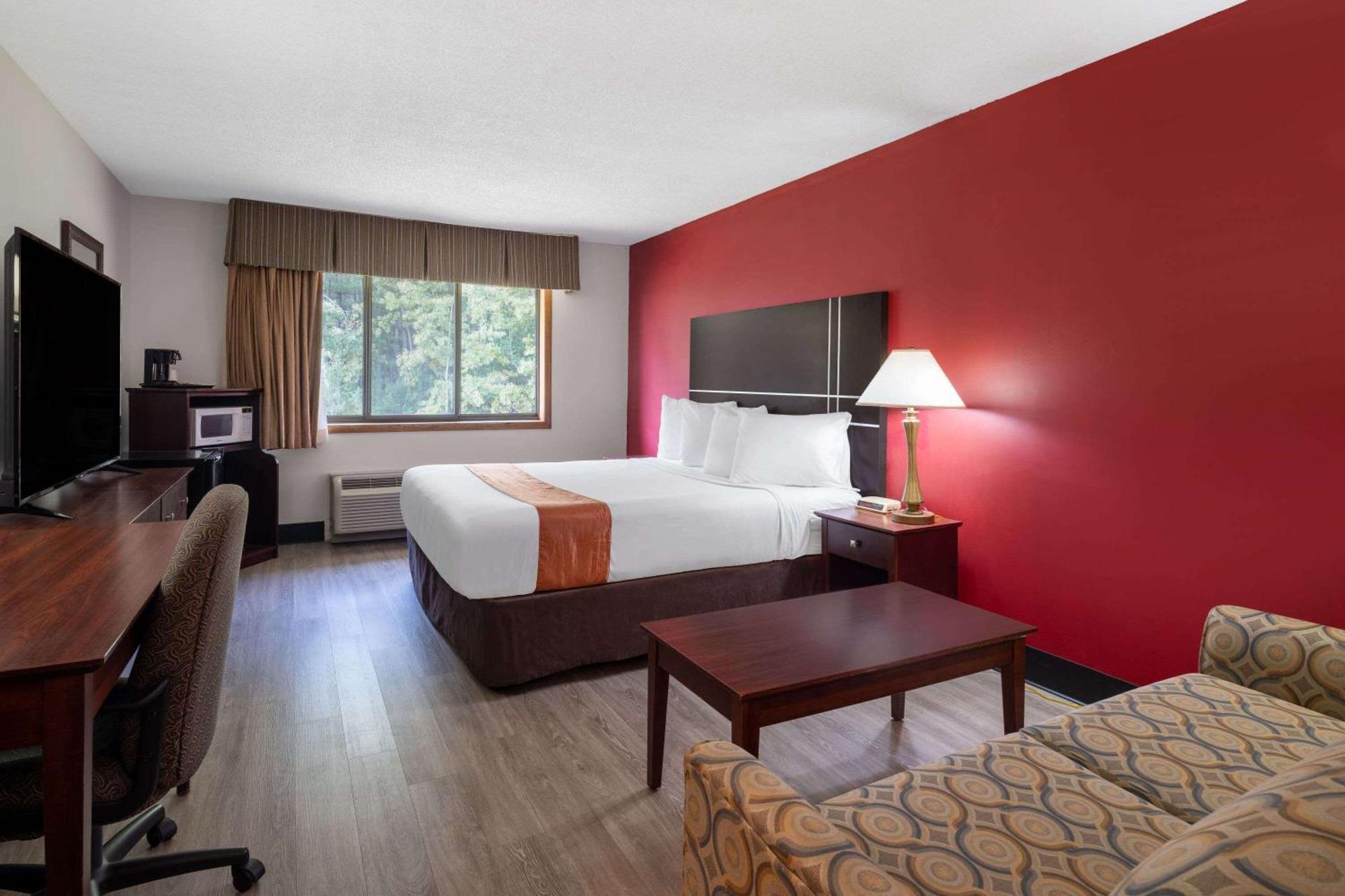 Travelodge By Wyndham Merrill Ngoại thất bức ảnh